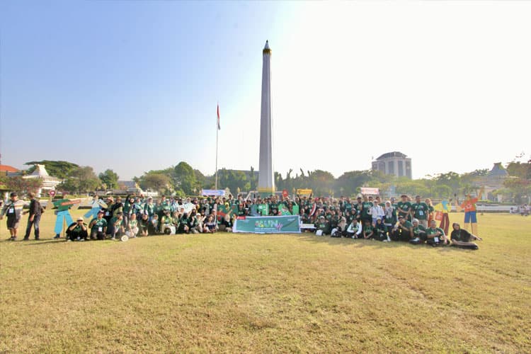 Mengenang Semangat 'Arek Suroboyo', Napak Tilas Local Guides di Tugu Pahlawan