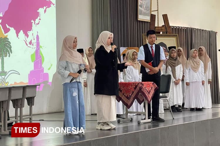 Benchmarking Study: KKM MTs Gresik Gali Strategi Unggulan di MTs Almaarif 01 Singosari