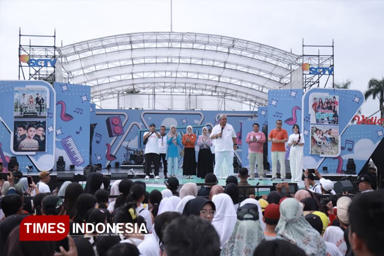 Karnaval SCTV 2025 di Jember Diwarnai Deklarasi Anti-Perundungan Pelajar