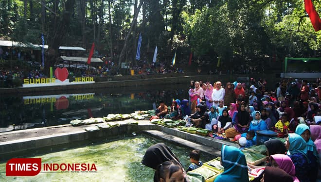 Keguyuban Masyarakat Melalui Ritual Nyladran di Sumber Jenon, Kabupaten Malang