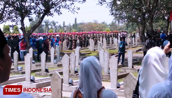 Pemakaman secara Militer, Presiden Jokowi Pimpin Pemakaman BJ Habibie
