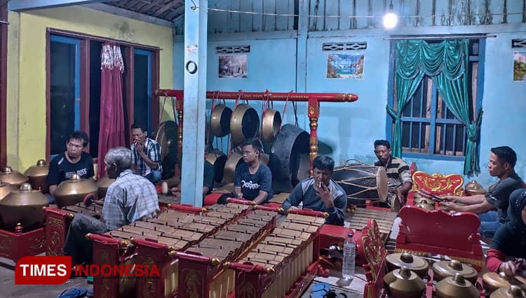 Warganya Hobi Nabuh Gamelan, Grup Karawitan dari Dusun Kecil di Madiun Ini Kerap Dapat Order Manggung