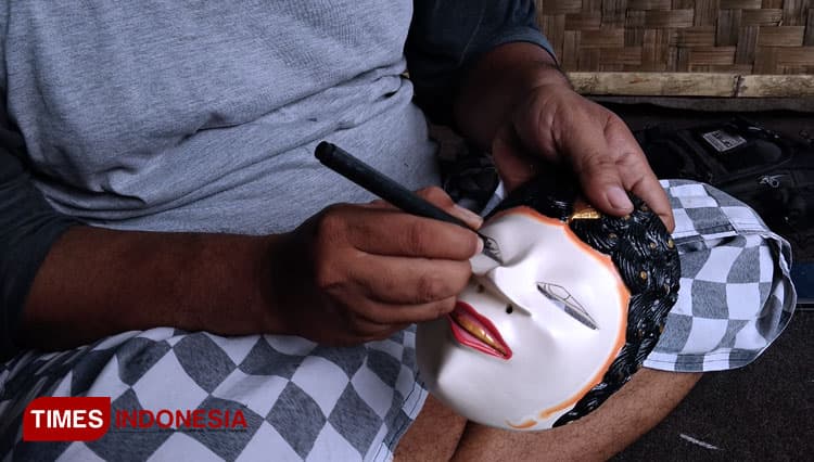 Topeng Cirebon di Tengah Pandemi Covid-19