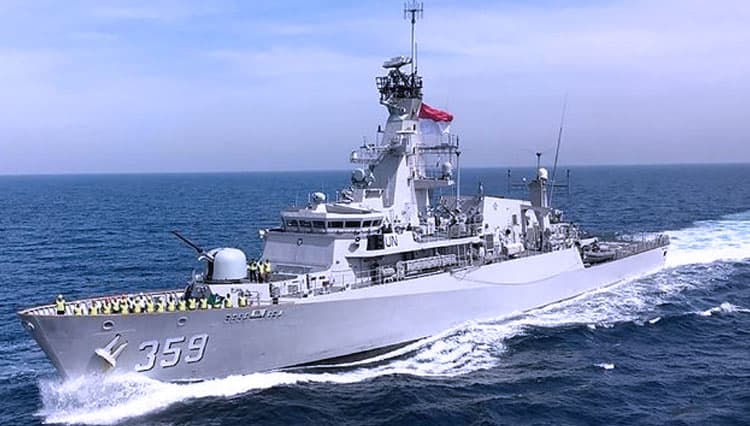 TNI AL Kerahkan Kapal Perang Indonesia dan Pasukan Katak Bantu Pencarian Pesawat  SJ 182
