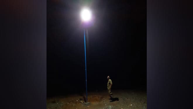 Lampu Penerangan Mulai Dipasang di Sepanjang Jalan Tembus Banjarnegara-Kebumen