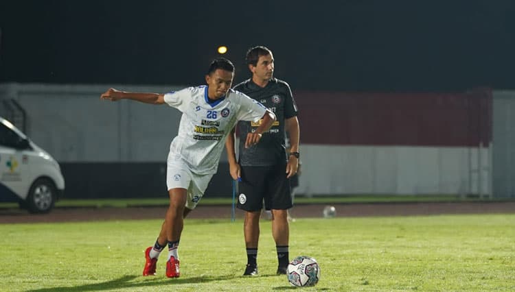 Arema FC vs Barito Putera, Momen Singo Edan Gusur Posisi  Persib Bandung