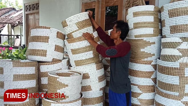 Keranjang Mendong Asal Sragen Tembus Pasar Mancanegara