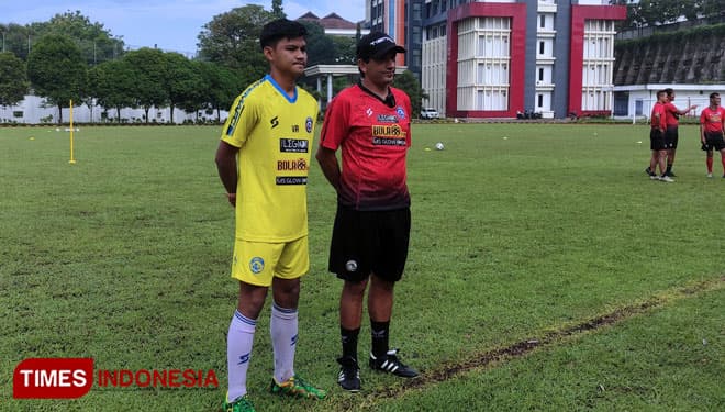 Resmi Diperkenalkan, Genta Alparedo Langsung Ikuti Latihan Arema FC