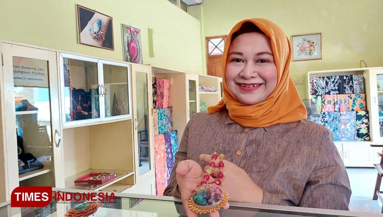 Di Pacitan Ada Perajin Batu Akik dengan Omzet 20 Juta Per Bulan, Siapa Dia?