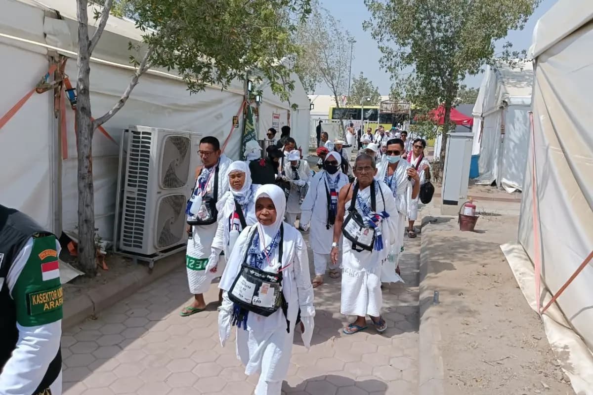 Arab Saudi Berlakukan Pembatasan Masuk ke Makkah Tanpa Izin Mulai 13 April 2026