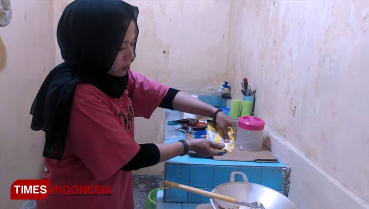 Minyak Goreng Murah Susah Didapat, Warga di Bondowoso Beralih ke Margarin