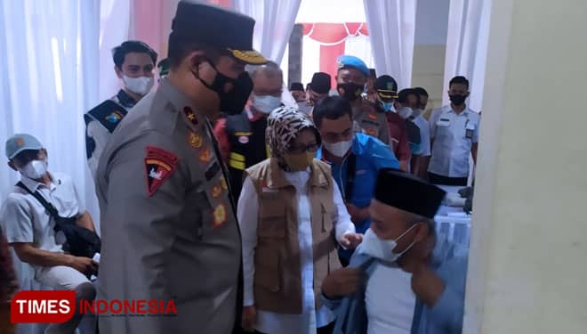 Vaksinasi di Jombang Mencapai 92 Persen, Wakapolda Jatim: Ini Angka Luar Biasa