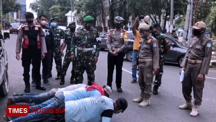 Belasan Warga Lamongan Dapat Sanksi karena Abai Prokes