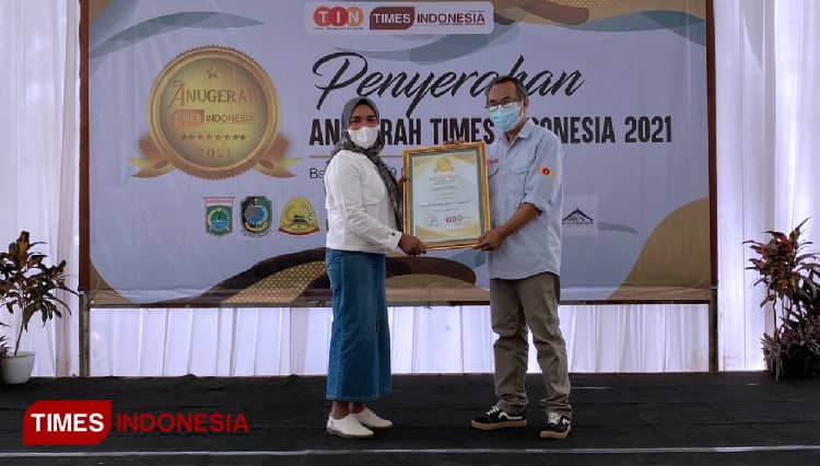 Kuraisia Marsaoly Hadiri Penerimaan Anugerah TIMES Indonesia di Banyuwangi