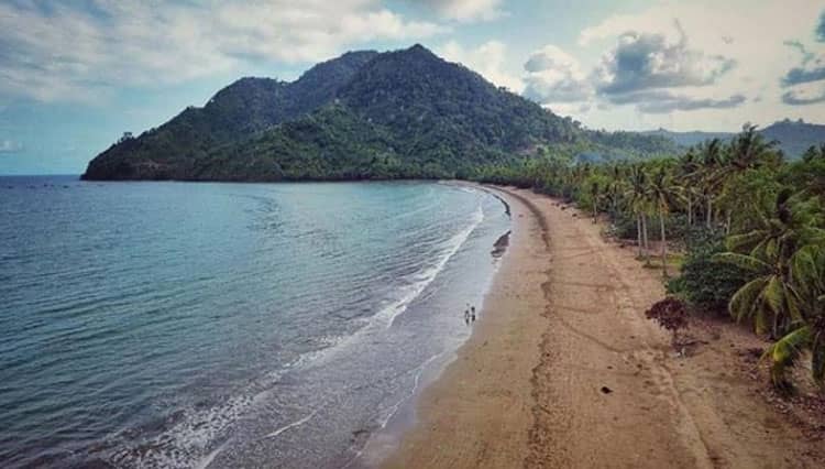 Embrace the Beauty of Cengkrong Beach Trenggalek