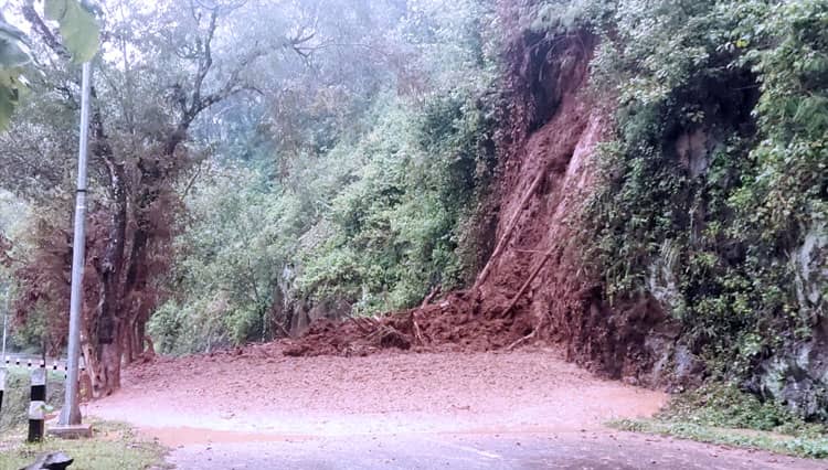 Kecamatan Tegalombo Pacitan Darurat Tanah Longsor, Warga Diminta Waspada