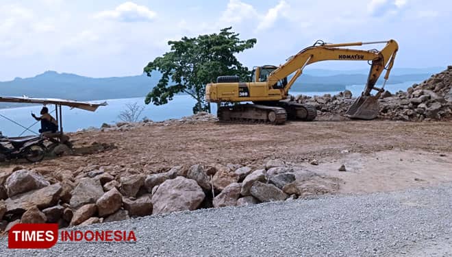 Kementerian PUPR Terus Selesaikan Jalan Pantai Selatan Wilayah Jawa Timur