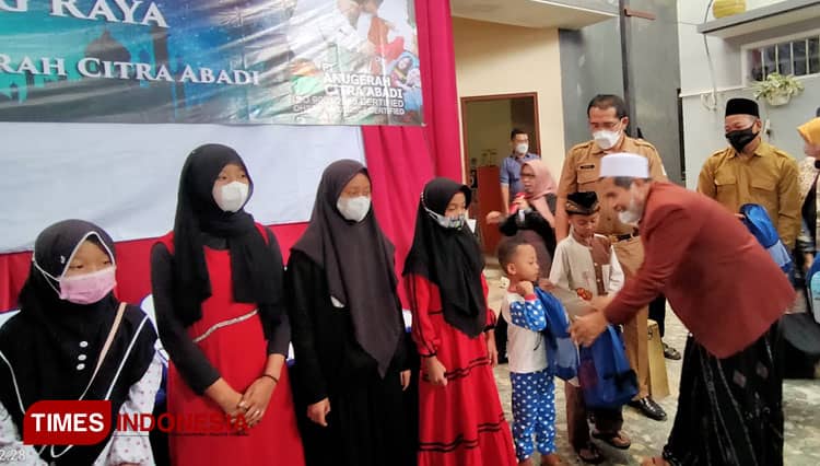 Pantun Tukang Cukur Pekan Islami XV PT ACA di Ngantang Cairkan Suasana