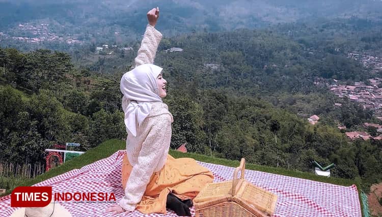 Asyiknya Ngabuburit di Cicalengka Dreamland