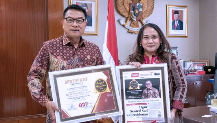 Terima Anugerah TIMES Indonesia, Moeldoko Ingin Fokus Pemulihan Ekonomi