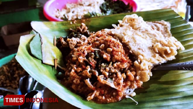 Nikmatnya Sarapan Pagi Kuliner Khas Blora, Nasi Pecel Mbah Jito