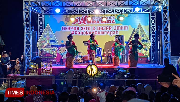 Bangkitkan Geliat Ekonomi di Panekan, Karang Taruna Wira Muda Gelar Gebyar Seni dan UMKM