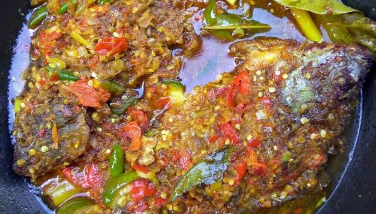 Bosan Olahan Ikan Mujair Biasa? Coba Resep Mujair Nyat Nyat Khas Bali Ini