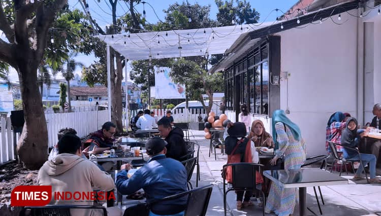 DE'YONS Coffee and Eatery Hadirkan Beragam Kopi di Pusat Kota Garut
