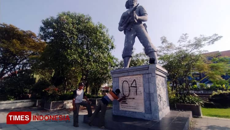 Patung Kadet Soewoko di Lamongan Jadi Sasaran Vandalisme, Warga Geram