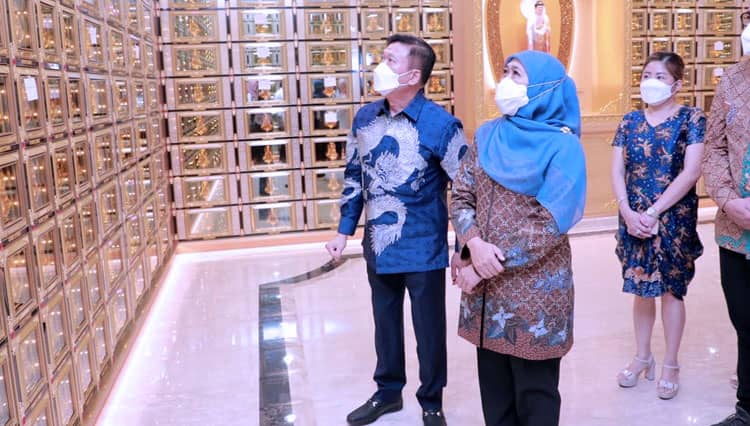 Gubernur Khofifah Kagum Fasilitas Rumah Persemayaman Grand Heaven