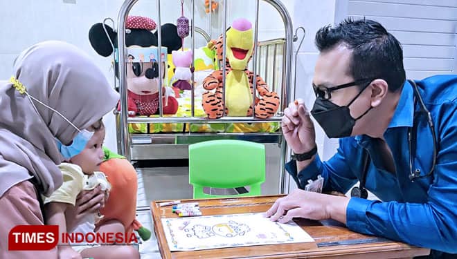 Hari Anak Nasional, Pasien Anak di RS Graha Sehat Kraksaan Ikuti Aneka Lomba