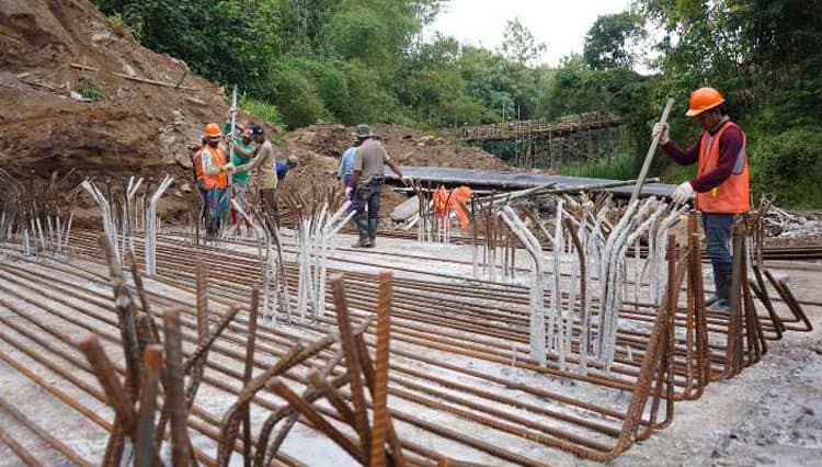 Sudah 30 Persen, Tahapan Pembangunan Jembatan Ngadi Lebih Cepat dari Rencana