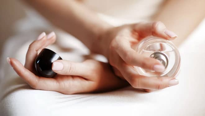 Jangan Asal Semprot! Perhatikan Titik Tertentu di Tubuh agar Parfum Tahan Seharian
