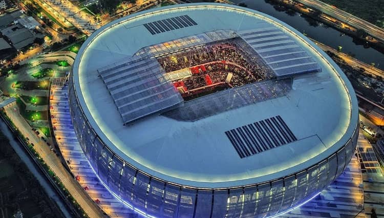 Profil Karya Anak Bangsa, JIS Belum Berstandar FIFA