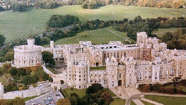 Kediaman Ratu Elizabeth II, Kastil Windsor Masuk 10 Kastil Berhantu di Eropa