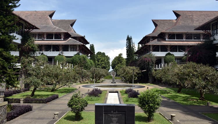 Kronologi Tragedi di ITB: Pasak Pelontar Itu Terlepas Kena Rasyid Ghifary