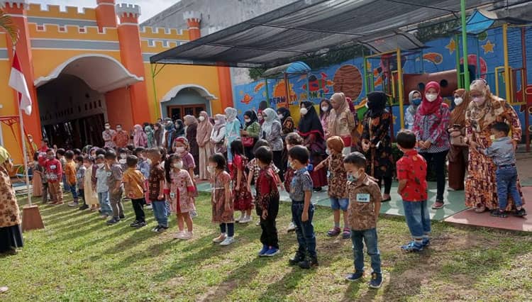 Acara Seru KB-TK Permata Iman 2 Malang Peringati Hari Batik