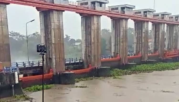 Penjelasan Jasa Tirta Penyebab Banjir di Sutojayan Kabupaten Blitar