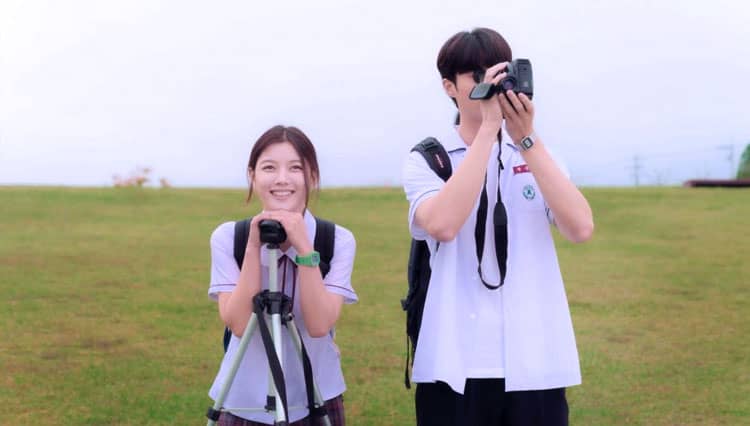 Film 20th Century Girl Kisah Kasih Klasik Anak Sekolahan dengan Vibes 90-an