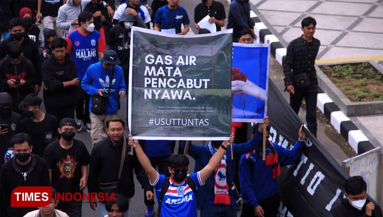 Sebulan Tragedi Kanjuruhan, Aremania: Usut Tuntas Jalan di Tempat