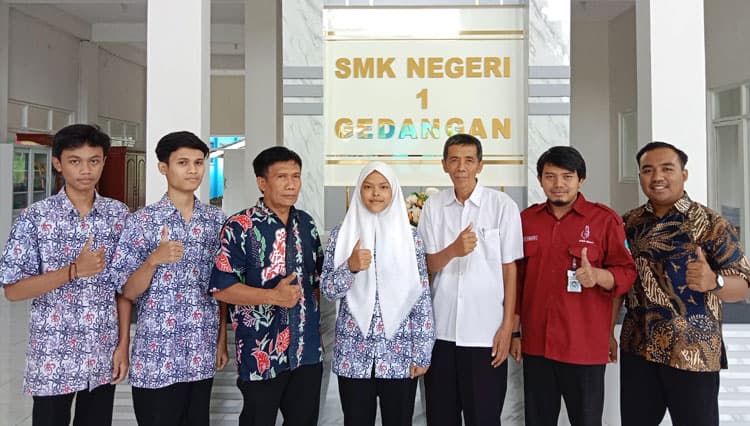 SMKN 1 Gedangan Dapat Literasi Digital Cyber Security IDF
