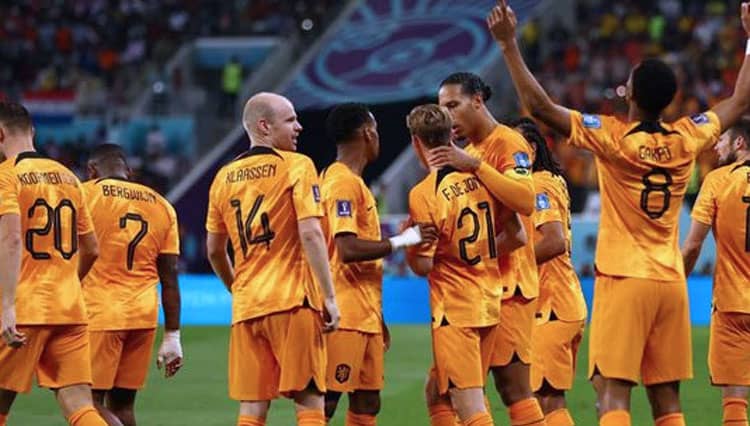 Belanda vs Qatar, Duel Tim Beda Misi