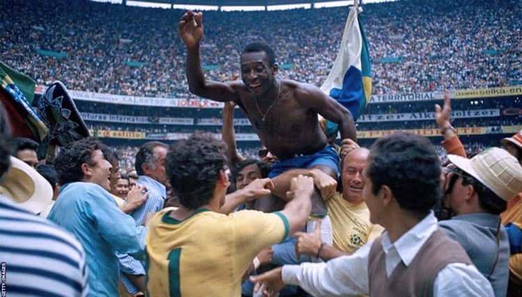 Pele, Legenda Sepak Bola Brasil Meninggal Dunia