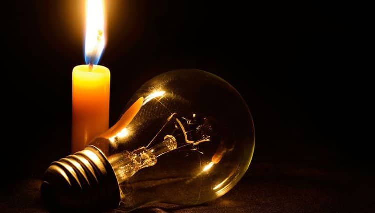 Pemadaman Listrik Masih Berlangsung, Layanan PLN di Bawean Gresik Dikeluhkan