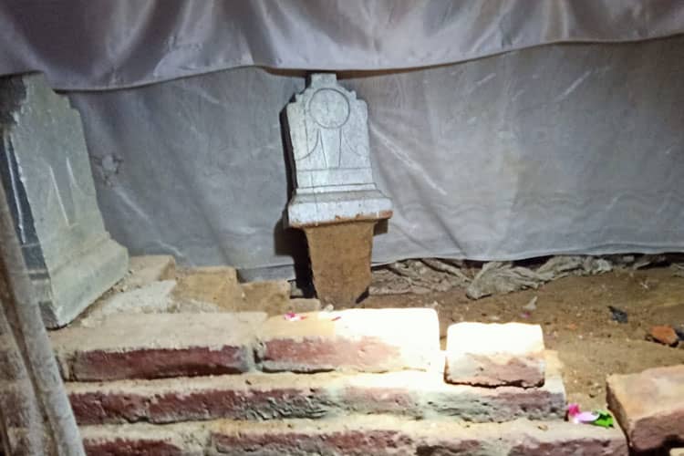 Situs Makam Keramat di Kabupaten Majalengka Dirusak, Batu Nisan Pindah Tempat