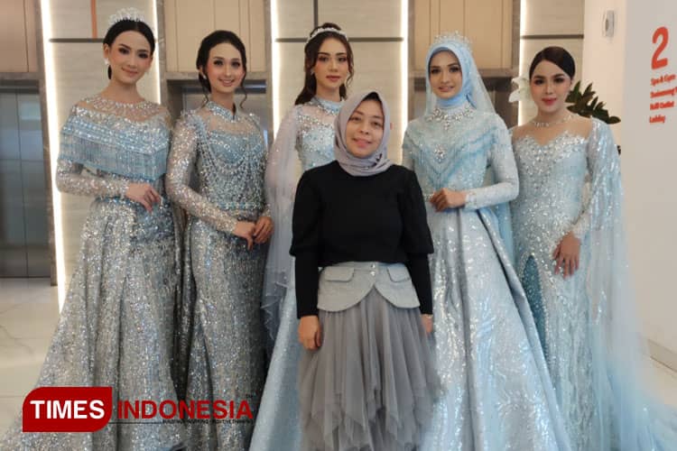 Whulyan Usung Lima Desain Gaun Pengantin Futuristik di The Wishes Wedding Fair