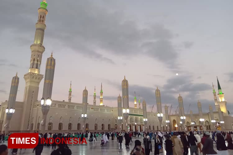 Umrah Bareng Tombo Ati (3): Menikmati Seribu Shalat di Masjid Nabawi