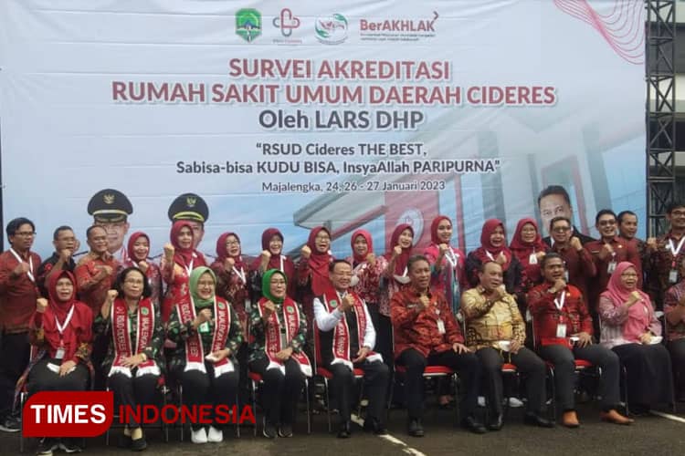 Tingkatkan Mutu Layanan, RSUD Cideres Majalengka Jalani Survei Akreditasi