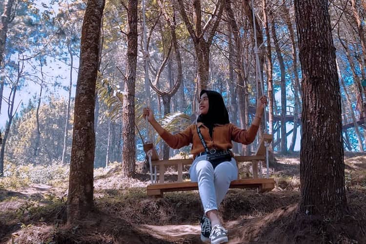 Puncak Sawiyah, Best Place to Enjoy the Sunset in Majalengka