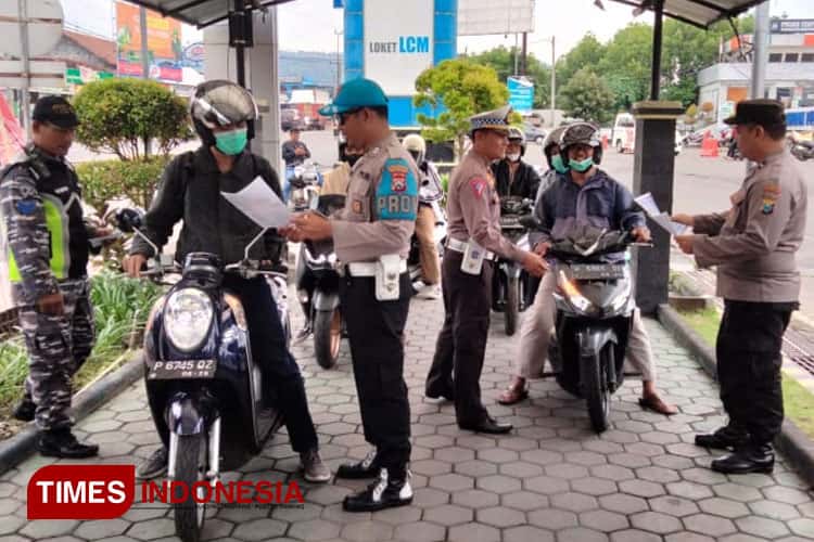 Operasi Keselamatan Semeru, Polresta Banyuwangi Gencar Ajak Masyarakat Tertib Lalu Lintas